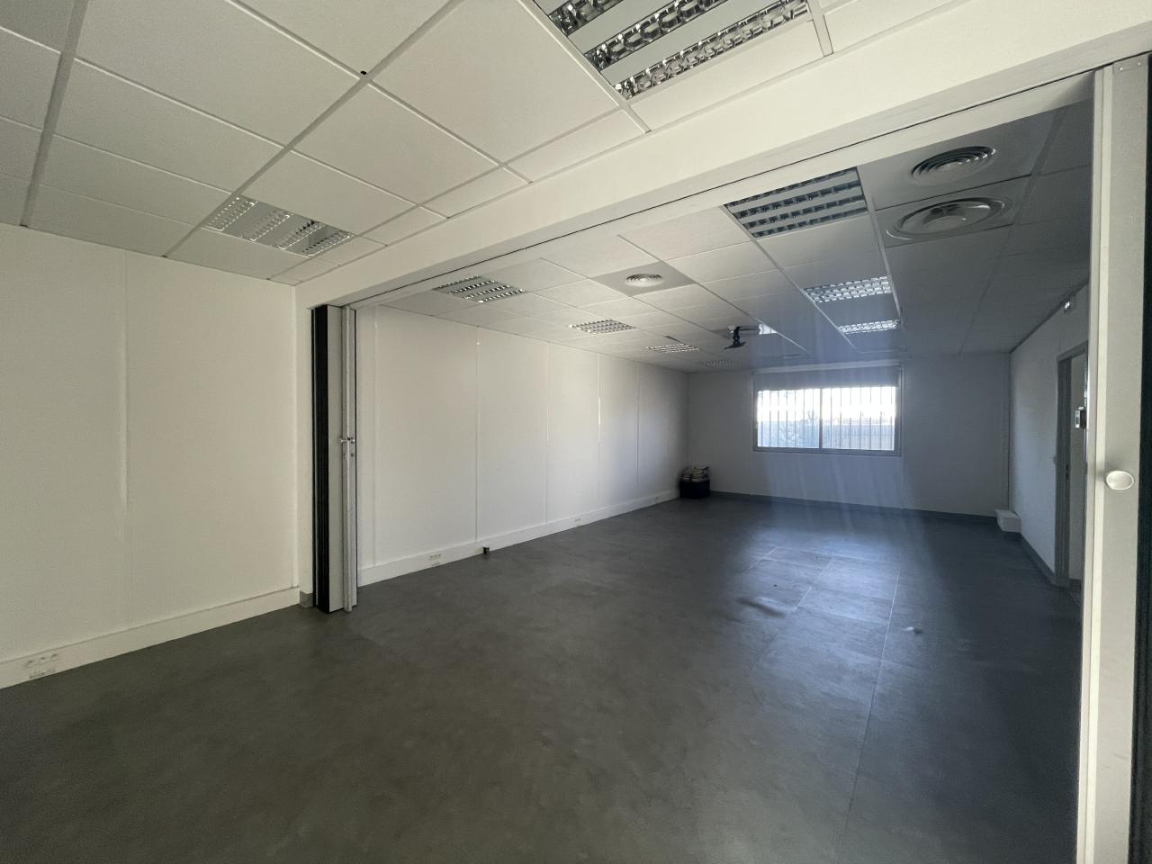Local d'activité Châteauneuf-les-Martigues 988m² Vente local d'activité Châteauneuf-les-Martigues Bouches-du-Rhône OVACT2422576 3